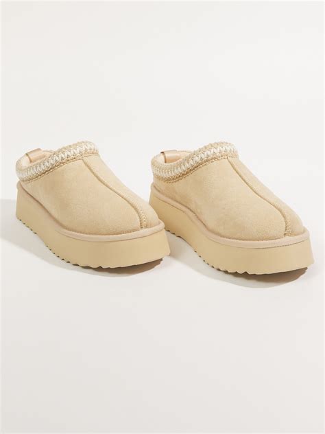 Shop Lowkey Sherpa Slipper at Altar'd State. . Altard state cloud slippers